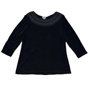 CHICOS TRAVELERS Women Top Size 2 Black 3/4 Sleeve Crochet Neck Scoop Minimalist